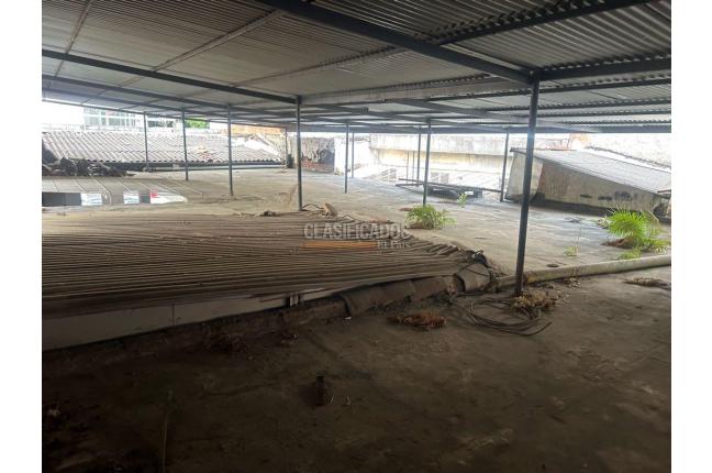 Locales y Bodegas, Alquiler, Versalles - $11.000.000