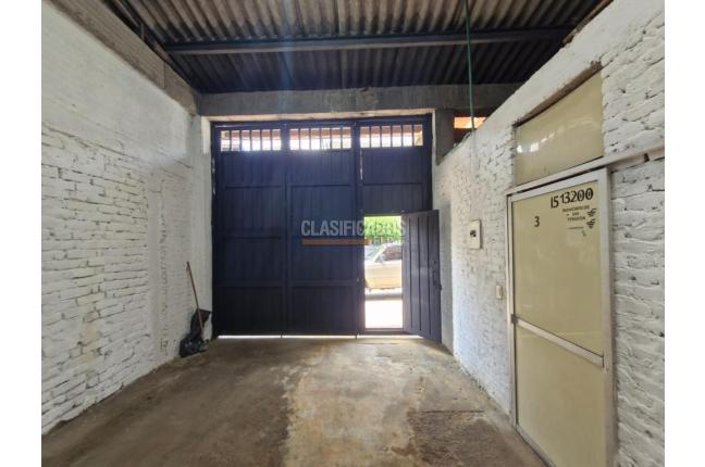 Locales y Bodegas, Alquiler, El Troncal - $3.500.000