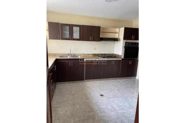 Apartamentos, Venta, Cristales - $800.000.000