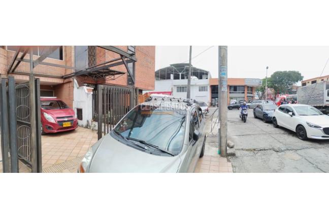 Apartamentos, Venta, El Cedro - $300.000.000