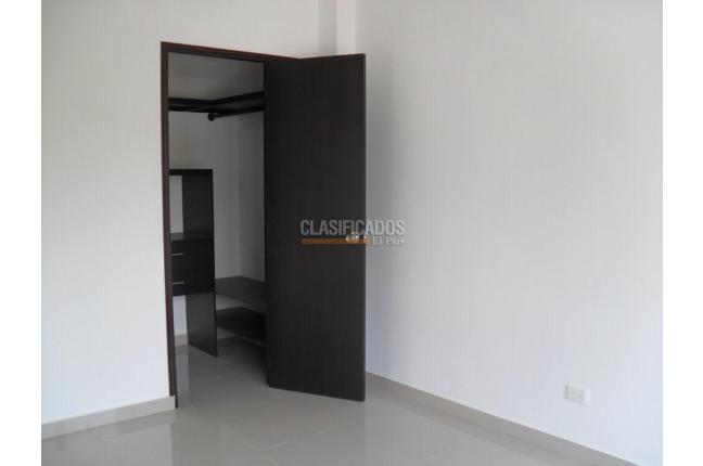 Apartamentos, Alquiler, El Bosque - $1.800.000