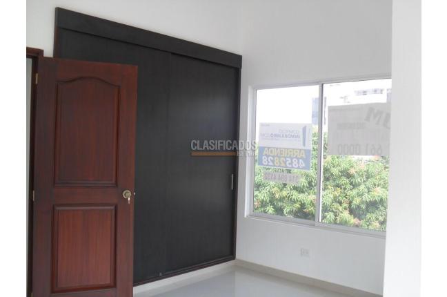 Apartamentos, Alquiler, El Bosque - $1.800.000