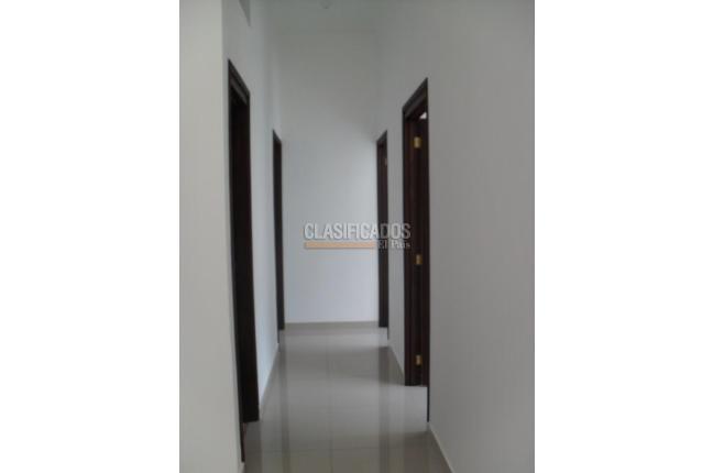 Apartamentos, Alquiler, El Bosque - $1.800.000