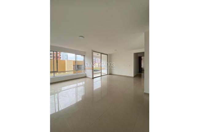 Apartamentos, Venta en Ciudad Jardín
