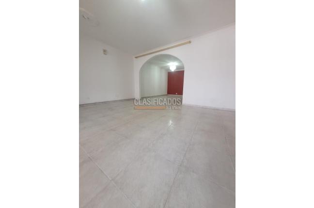 Casas, Alquiler, El Jardín - $1.800.000