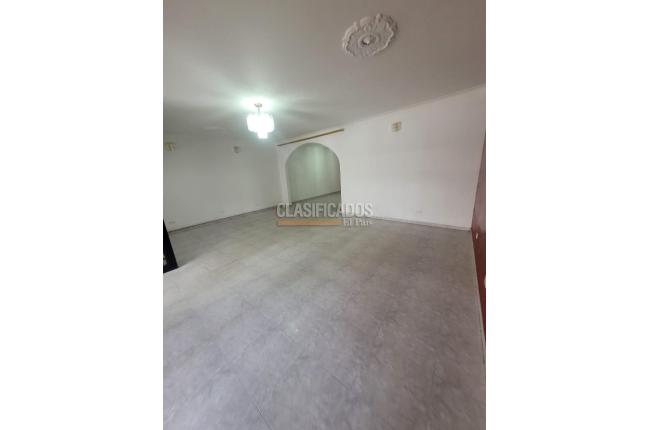 Casas, Alquiler, El Jardín - $1.800.000