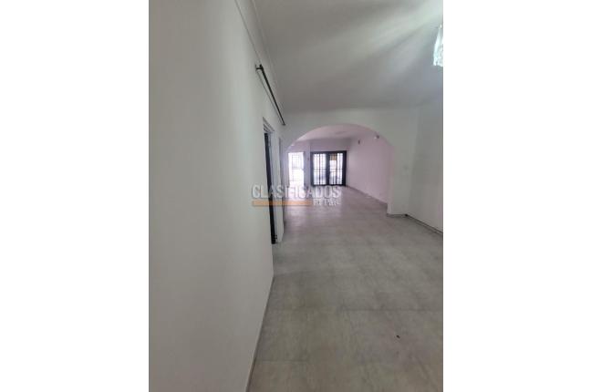 Casas, Alquiler, El Jardín - $1.800.000