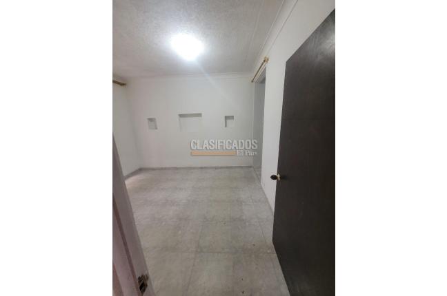Casas, Alquiler, El Jardín - $1.800.000