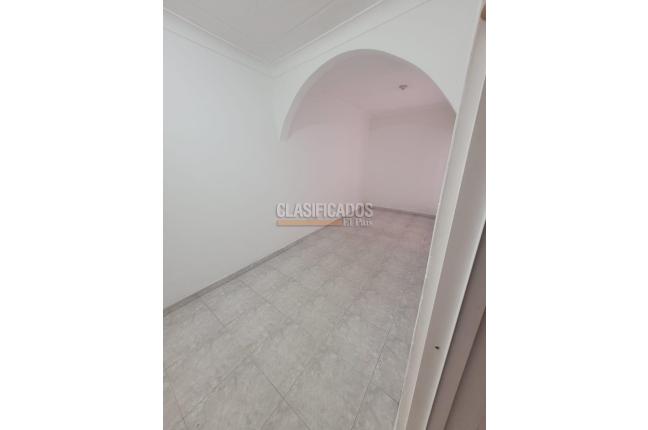 Casas, Alquiler, El Jardín - $1.800.000