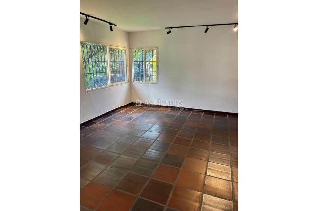 Casas, Alquiler en Santa Rita