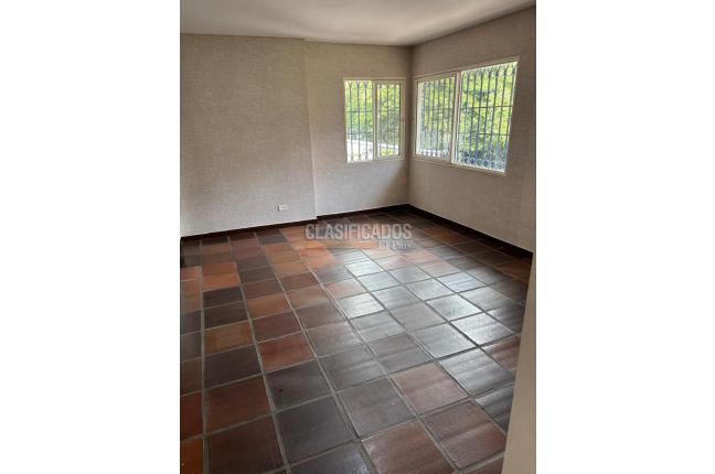 Casas, Alquiler en Santa Rita