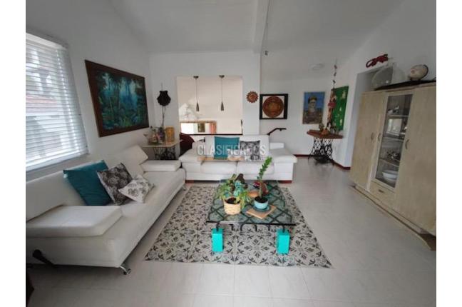 Casas, Venta en Bellavista