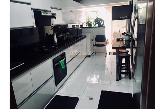 Casas, Venta, Bellavista - $800.000.000