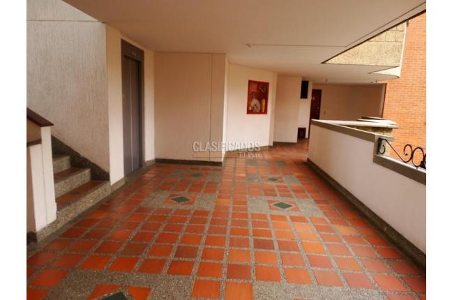 Apartamentos, Alquiler, La Hacienda - $2.200.000