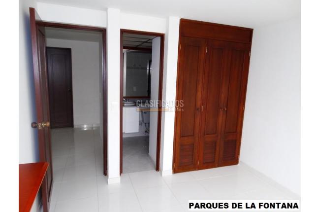 Apartamentos, Alquiler, La Hacienda - $2.200.000