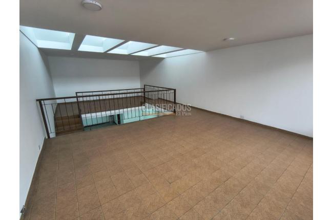 Locales y Bodegas, Alquiler, Bogotá - $4.500.000