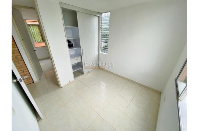 Apartamentos, Alquiler, Santa Elena - $720.000
