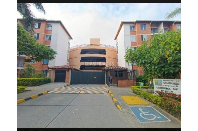 Apartamentos, Venta en Primero de Mayo