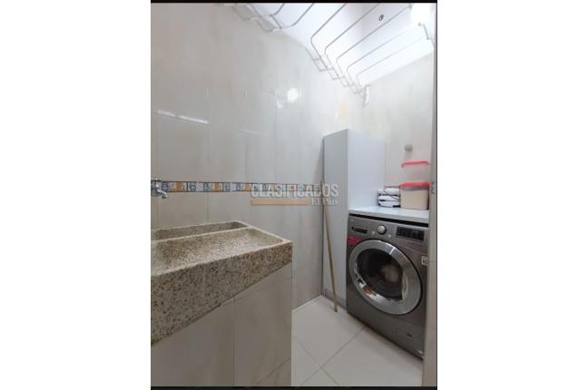 Apartamentos, Venta, Primero de Mayo - $235.000.000