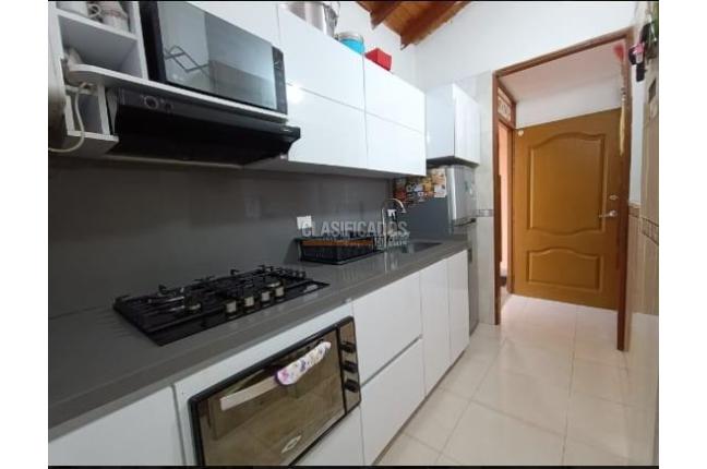 Apartamentos, Venta, Primero de Mayo - $235.000.000