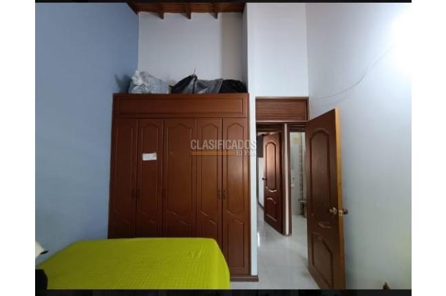 Apartamentos, Venta, Primero de Mayo - $235.000.000
