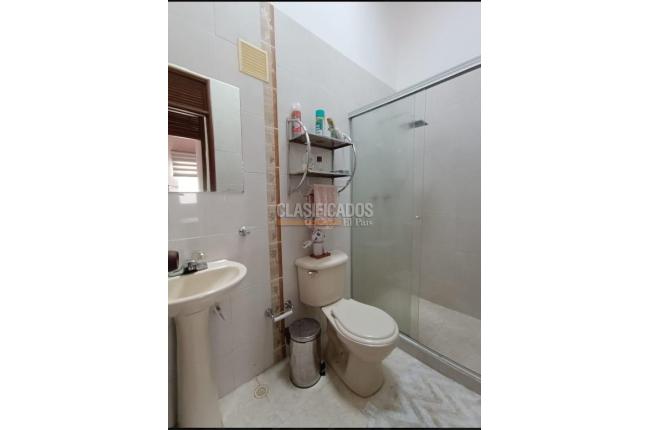 Apartamentos, Venta, Primero de Mayo - $235.000.000