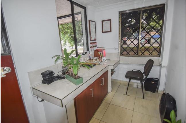 Edificios, Venta en Primero de Mayo