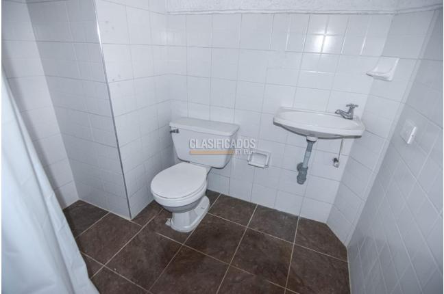 Edificios, Venta, Primero de Mayo - $3.900.000.000