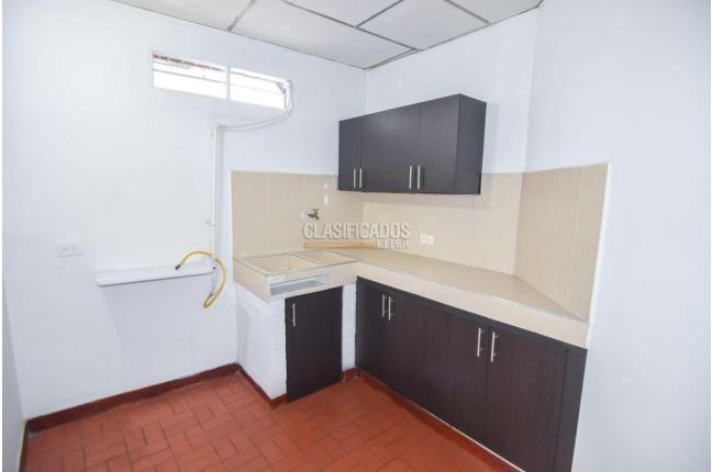 Edificios, Venta, Primero de Mayo - $3.900.000.000