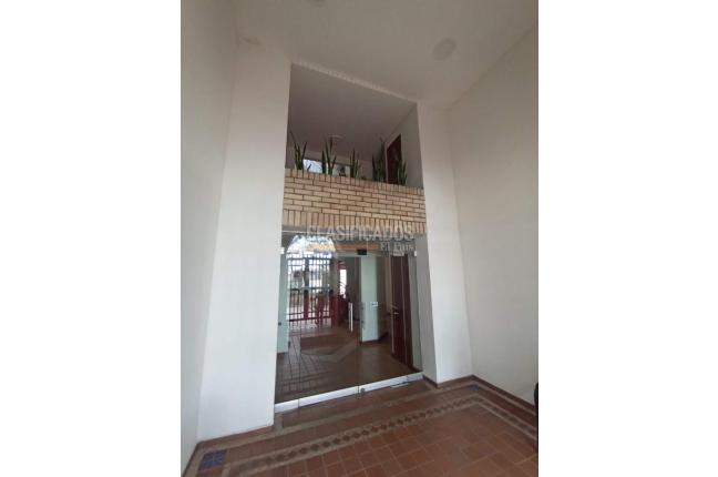 Apartamentos, Alquiler en La Flora