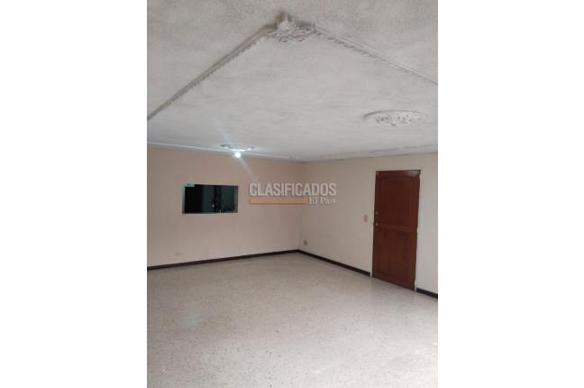 Apartamentos, Alquiler, Versalles - $2.400.000