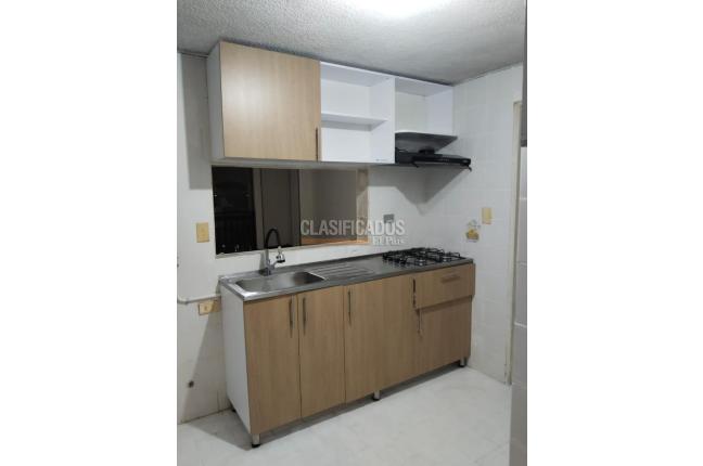 Apartamentos, Alquiler, Versalles - $2.400.000