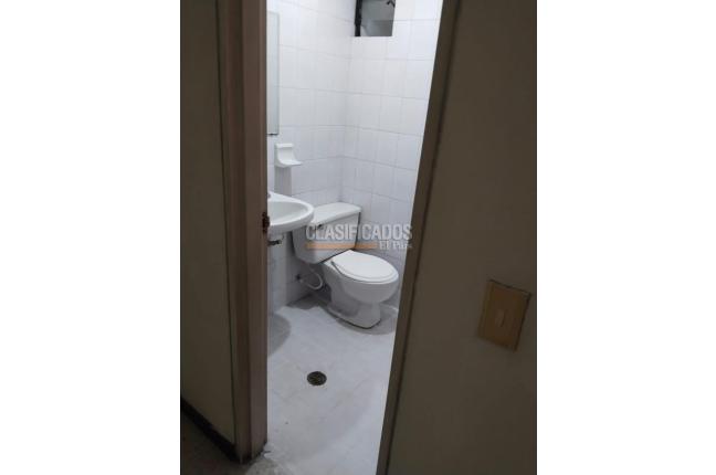 Apartamentos, Alquiler, Versalles - $2.400.000