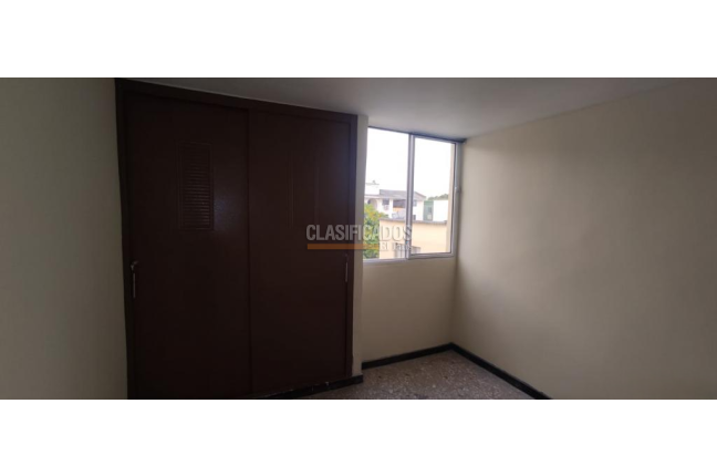 Apartamentos, Alquiler, Primero de Mayo - $1.100.000