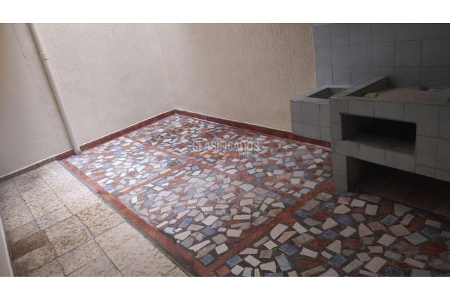 Casas, Alquiler, La Independencia - $1.000.000