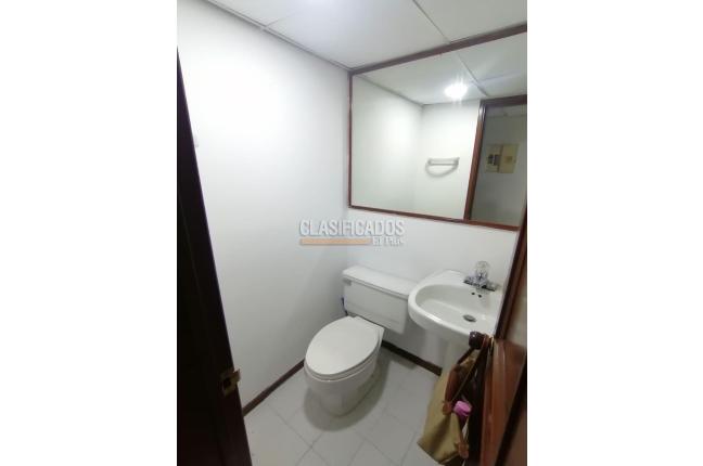 Oficinas y Consultorios, Alquiler en Centenario