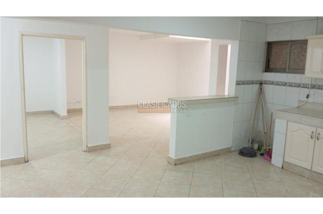 Apartamentos, Alquiler, San Vicente - $1.800.000