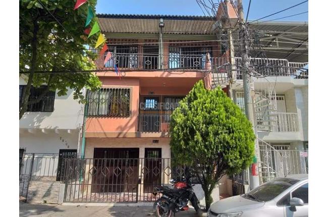 Casas, Venta, Ulpiano Lloreda - $390.000.000