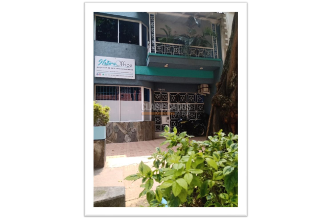 Oficinas y Consultorios, Venta en Centenario