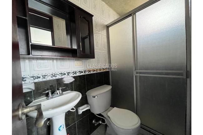 Apartamentos, Venta, Primero de Mayo - $180.000.000