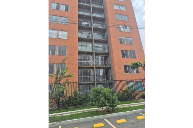 Apartamentos, Venta, Tierralinda del Lago - $260.000.000