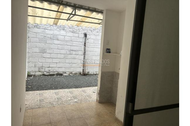 Apartaestudios, Alquiler en Gran Limonar