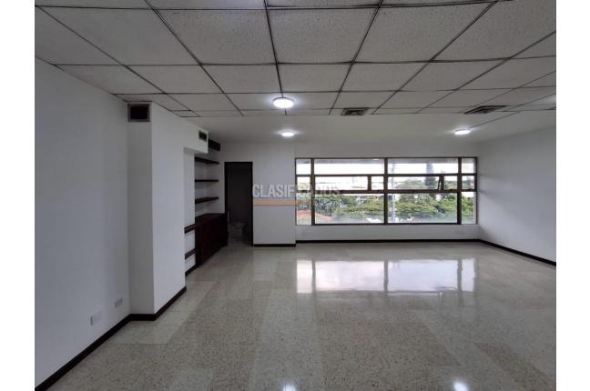 Oficinas y Consultorios, Alquiler, Panamericano - $5.000.000