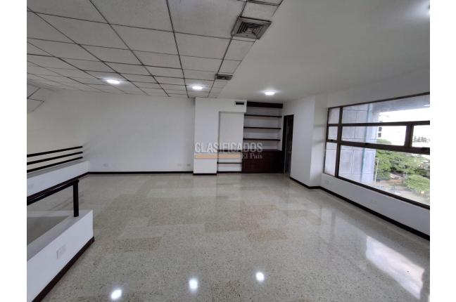 Oficinas y Consultorios, Alquiler, Panamericano - $5.000.000