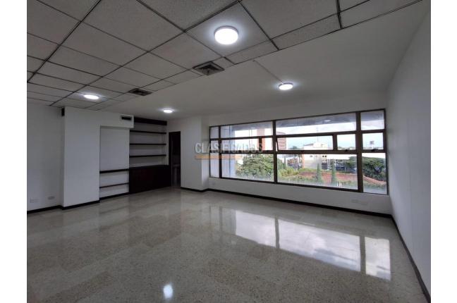 Oficinas y Consultorios, Alquiler, Panamericano - $5.000.000