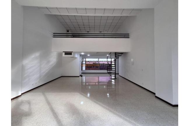 Oficinas y Consultorios, Alquiler, Panamericano - $5.000.000