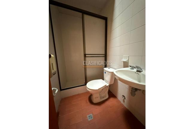 Oficinas y Consultorios, Alquiler, Cuarto de Legua - $15.000.000