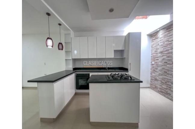 Casas, Venta, Bretaña - $450.000.000