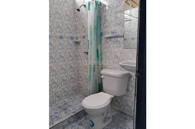 Apartamentos, Alquiler, La Esmeralda - $850.000