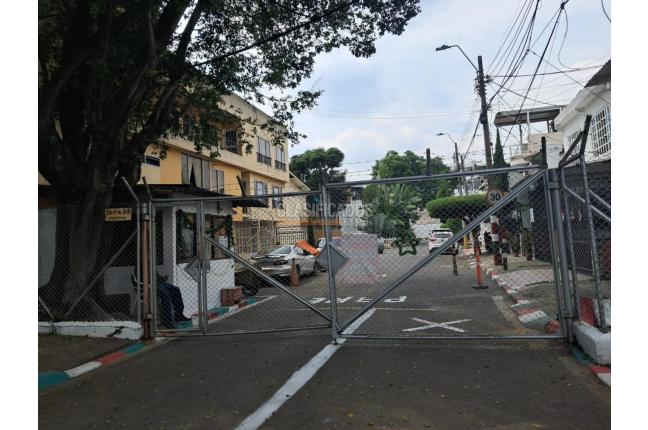 Apartamentos, Alquiler en La Esmeralda